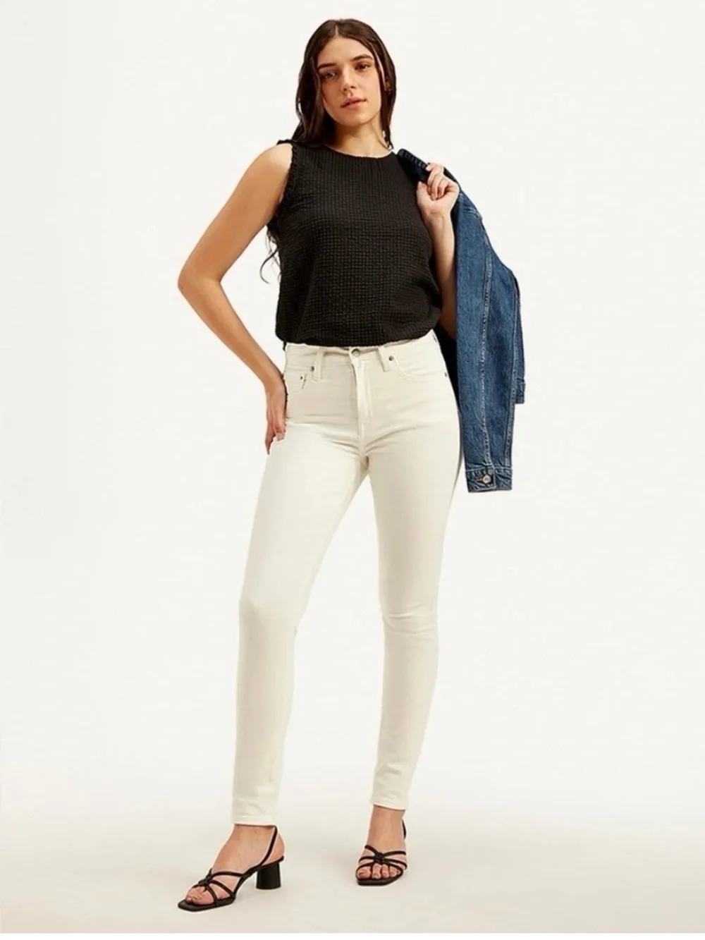 Levi’s Midrise Skinny in Natural Light Tan